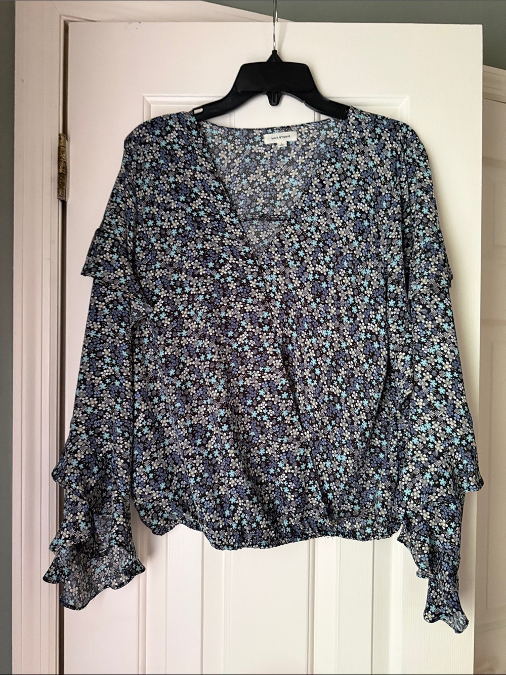 Max Studio Navy Floral V-Neck Blouse with Light Blue Accents